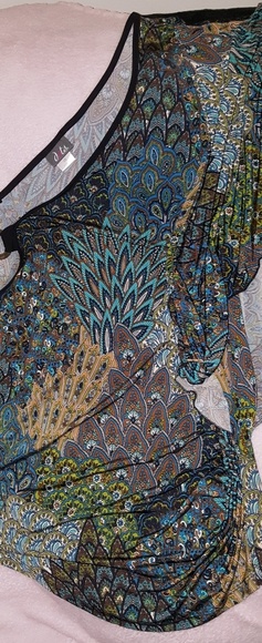 One sleeved casual dress shirt - Picture 7 of 7